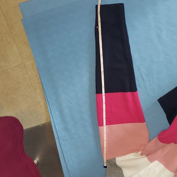 Tommy  Hilfiger Multi Color Sweater - Picture 10 of 10